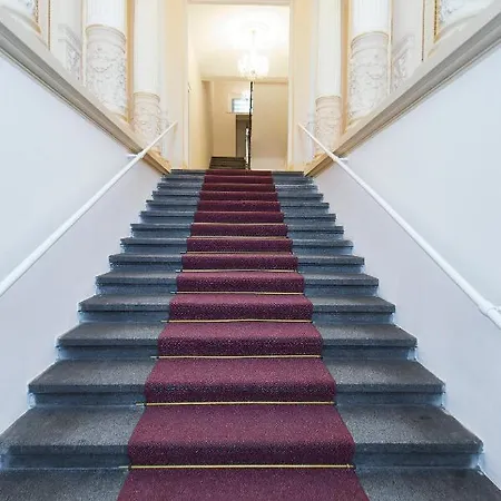 Modern Spanelska * Prague